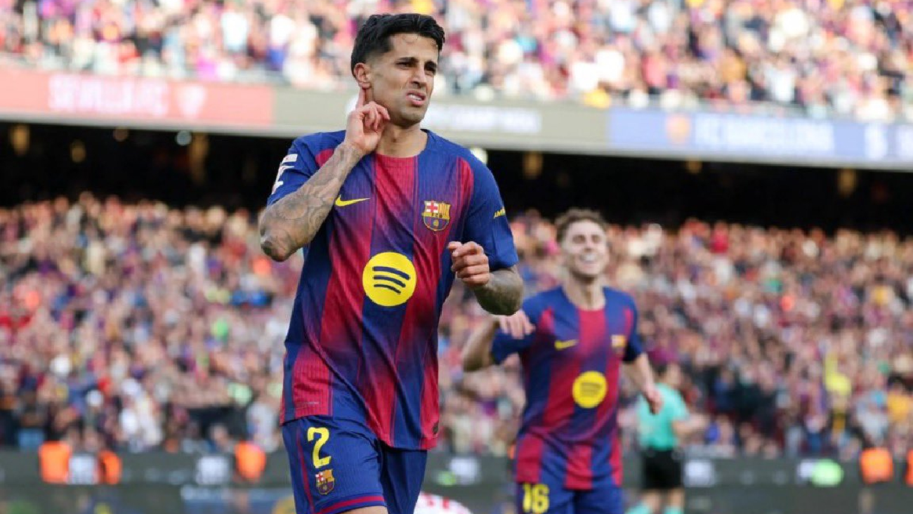 El Barça duda sobre el traspaso de Joao Cancelo y elige a su sucesor