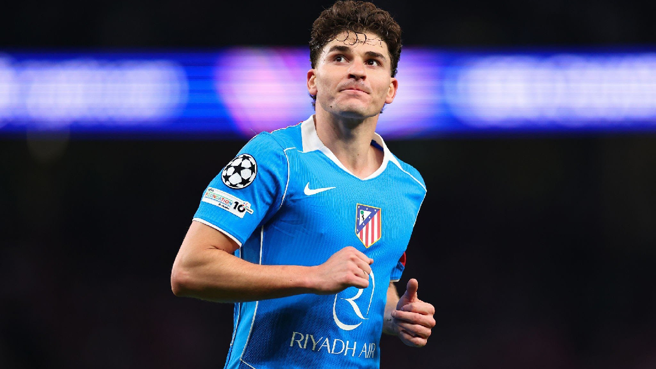 El PSG busca truncar los planes del Barça con Julián Álvarez