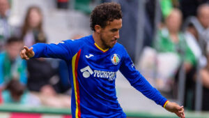 Luis Milla apunta a la Champions: puja abierta entre Villarreal y Betis por el '5' del Getafe