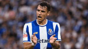 Jakub Kiwior: el central del Porto, en la mira del Barça
