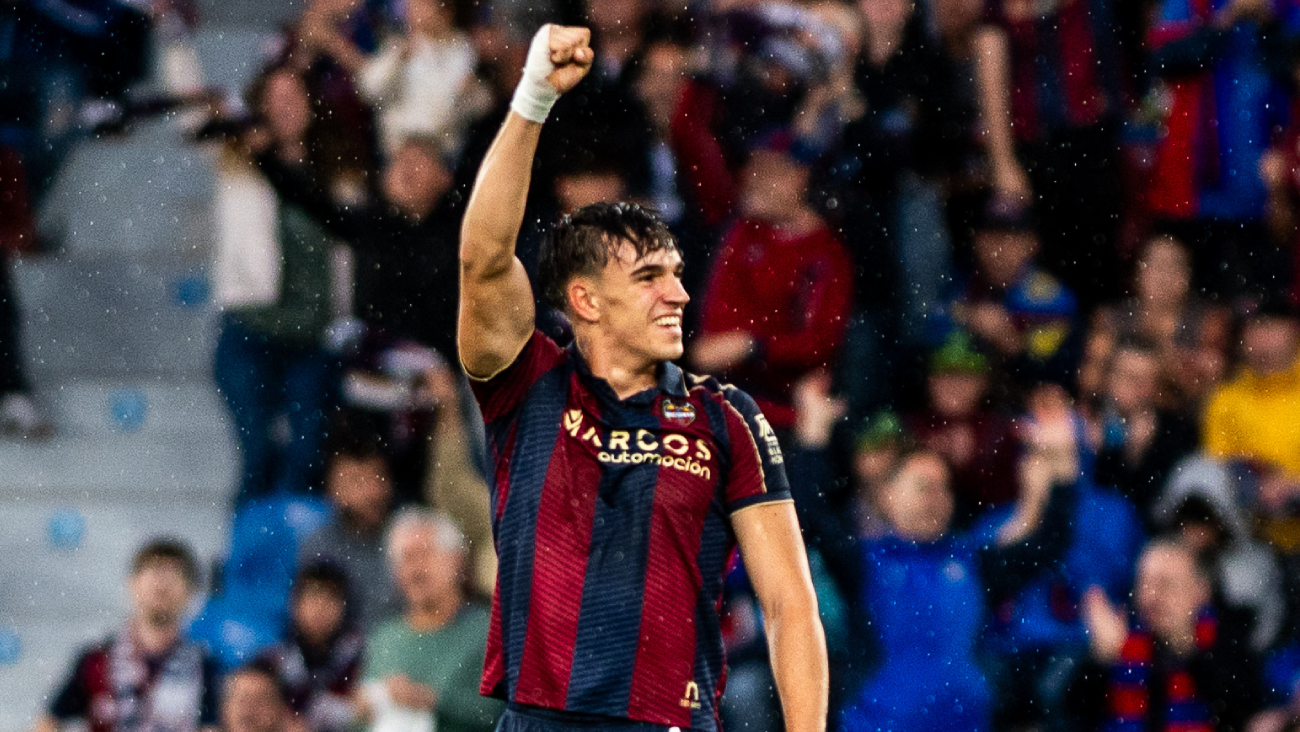 Oficial: el Real Madrid ficha a Carlos Espí por 25 M€