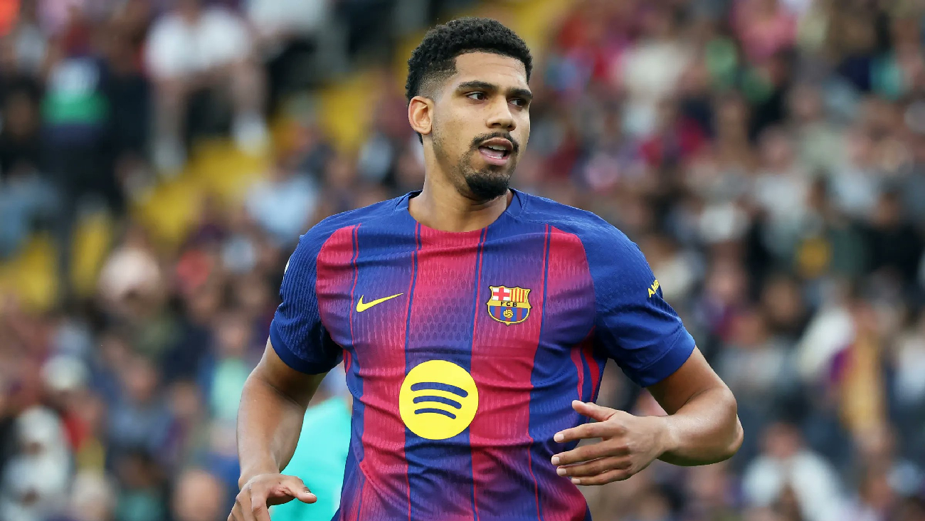 ¡Sorpresa en Can Barça! Ronald Araujo, cedido al Liverpool hasta 2027