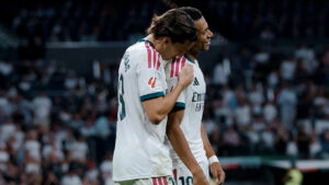 El Real Madrid golea al Rayo, pero vuelve a dejar dudas en el Bernabéu (4-1)