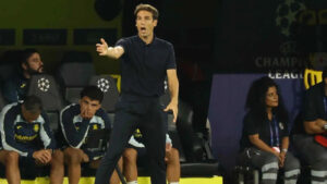 El Betis consuma la primera crisis de Iñigo Pérez en Villarreal