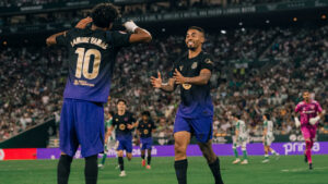 El Barça firma su mejor arranque en LaLiga y se escapa a por el tricampeonato
