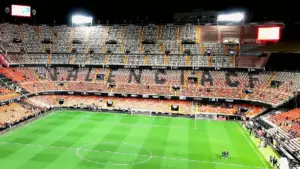 Bombazo en Mestalla: un gigante inversor compra el 42 % del Valencia e inyecta 100 M€