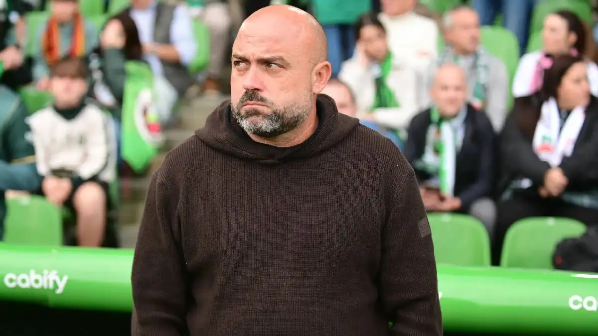 Manolo González, segundo entrenador despedido en LaLiga 26-27